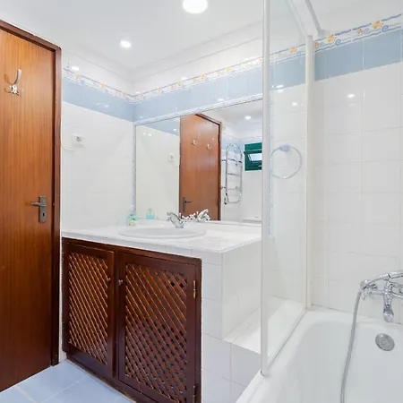 Navegante Com Piscina Privada Em Vilamoura 빌라 쿼테이라