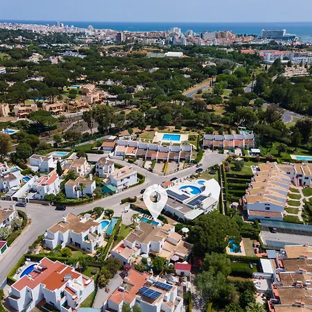 Navegante Com Piscina Privada Em Quarteira