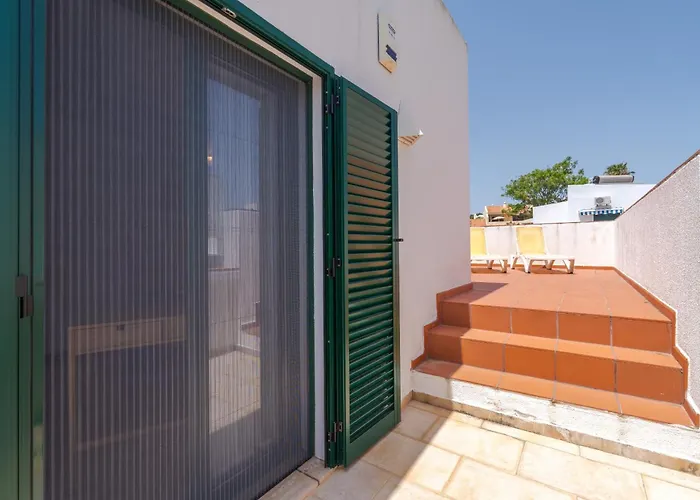 Vila Navegante Com Piscina Privada Em Quarteira