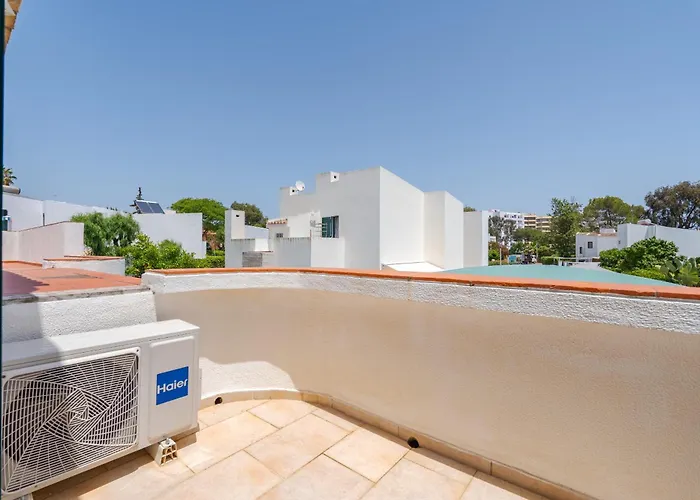 Navegante Com Piscina Privada Em Vila *