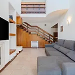Navegante Com Piscina Privada Em Vilamoura Villa Quarteira
